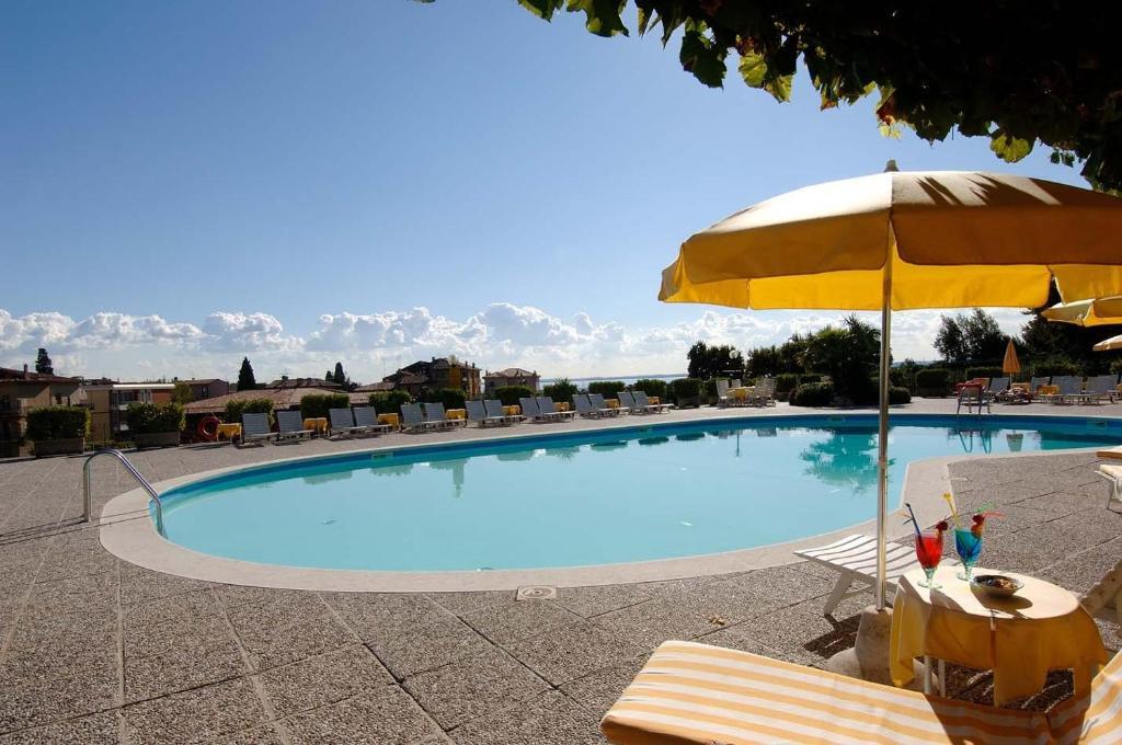 Hotel Garden Zewnętrze zdjęcie