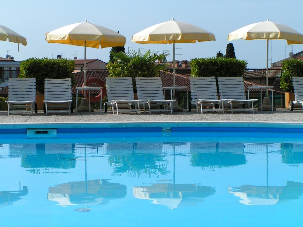 Hotel Garden Zewnętrze zdjęcie