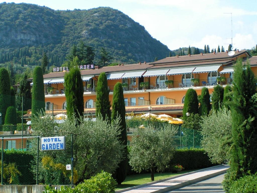 Hotel Garden Zewnętrze zdjęcie